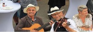 PazziMusic.nl Copyright auteursrecht is beschermd intellectueel eigendom Muziek bij uw trouwdag, 25 30 40 50 60 jarige bruiloft huwelijk feest